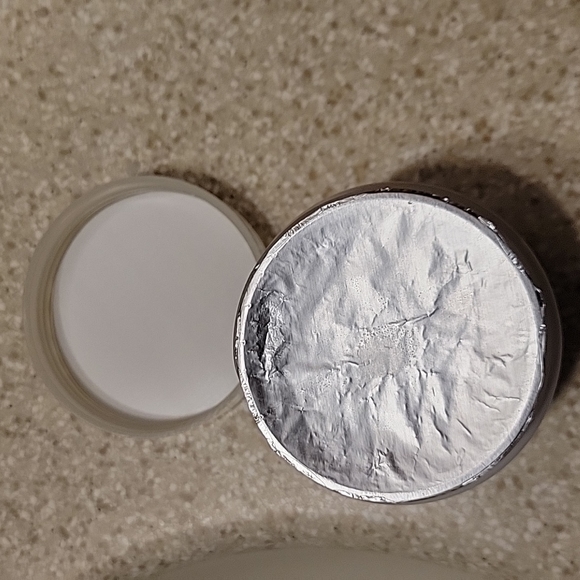 Peppermint Foot Lotion NWT - Picture 4 of 5